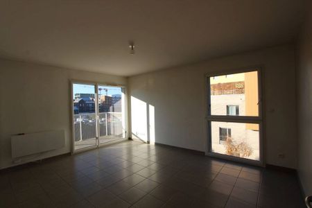 Appartement 3 pièces - - Photo 2