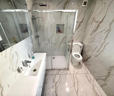 1 bedroom in a house share to rent - Photo 5