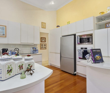 22 Federal Place, Robina QLD 4226 - House For Rent | Domain - Photo 6