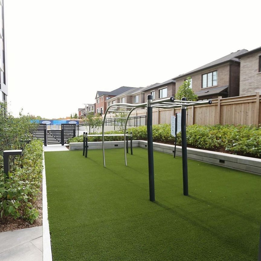 For Lease - 3008 William Cutmore Boulevard Unit# 712, Oakville, Ontario - Photo 1