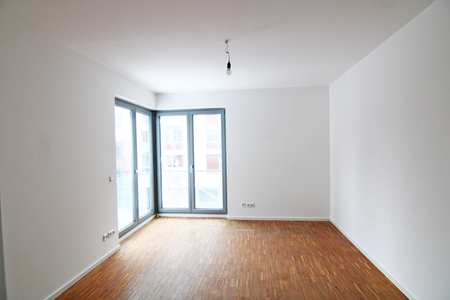 Wohngemeinschaften willkommen! Große Altbauwohnung in Baudenkmal - mit Renovierungsbedarf! - Photo 2