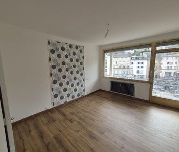 Location Appartement 6 pièces 115m² TULLE 19000 - Photo 4
