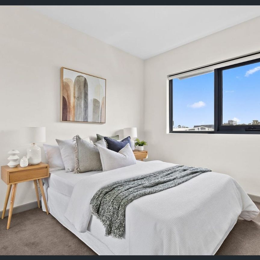 Fantastic Apartment in an Amazing Neighborhood - Photo 1