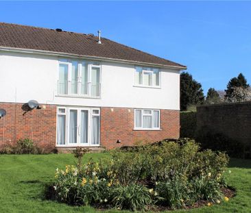 2 bedroom ground floor flat to rent - Photo 3