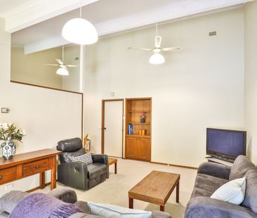 Neat 2 Bedroom Unit in Kalimna Village - Photo 5