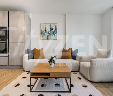 5 Wheatstone Gardens, London - Photo 2