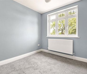 5 bedroom detached house to rent - Photo 4