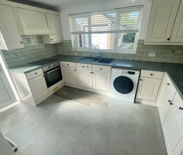 Marion Close, WYMONDHAM - Photo 1