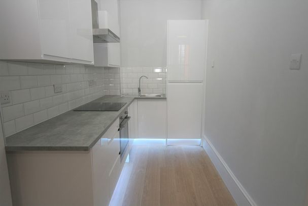 Holmlea Road, Bright 1 Bedroom Unfurnished Apartment, Cathcart – Available 20/02/2026 - Photo 1