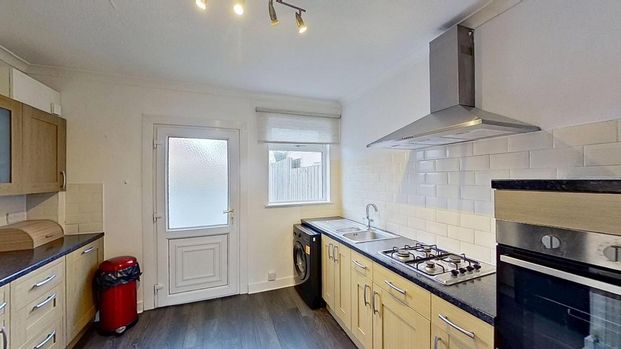 2 bedroom semi-detached house to rent - Photo 1