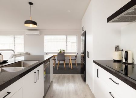 Easy Living - Photo 4