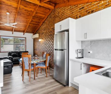 Private, Single-Level Villa with Renovated Interiors - Photo 3