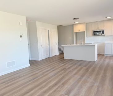 For Lease - 101 Glenroy Gilbert Drive Unit# 2, Barrhaven, Ontario - Photo 5