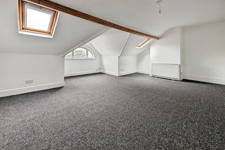 Portswood Road, SO17 - Photo 2