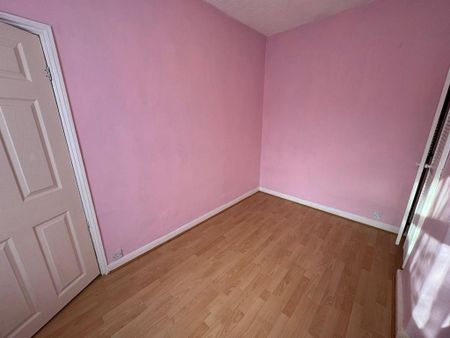 2 bedroom end of terrace house to rent - Photo 3