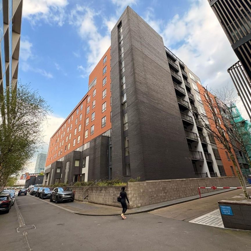 1 bedroom Flat To Let - Photo 1