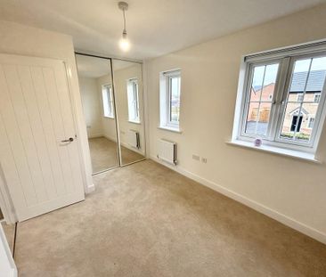 2 bedroom end of terrace house to rent - Photo 1