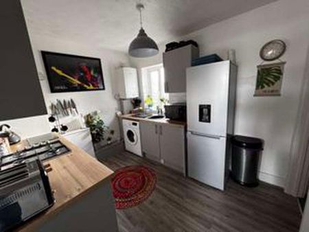 Cheriton Road, Folkestone, CT19 - Photo 5