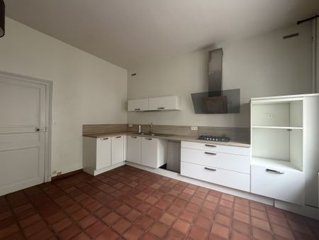 Location Maison 3 pièces 73m² LE MANS 72000 - Photo 2