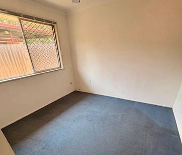 Charming 4-Bedroom Family Home in Bellbird Park - Photo 1