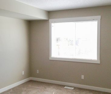 Bright & Spacious 2 Bedroom Apartment In Chestermere’s Lake Community. - Photo 3