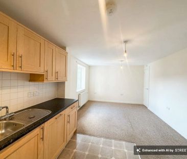 1 bed flat to rent in Station Road, Taunton, TA1 - Photo 3