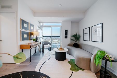 For Lease - 38 Honeycrisp Crescent Unit# 1910, Vaughan, Ontario - Photo 4