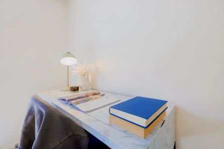 2 Bedroom Large - Photo 3