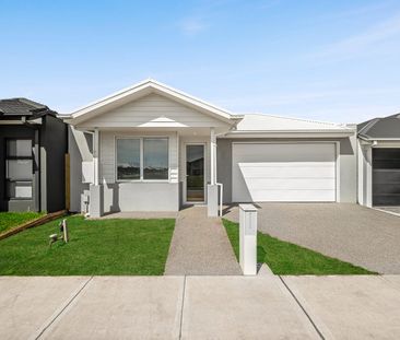 Beautifully Finished Brand New Family Home - Photo 4