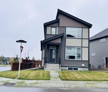 3Bed+Den+Bonus, 3Bath — 3 Bedrooms+ Den House - Photo 1