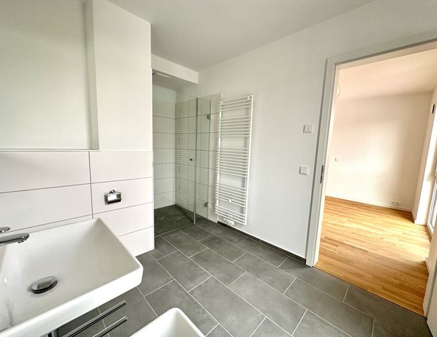 Exklusive, helle 3 Zi. Wohnung, EBK, gr. Balkon, Stellplatz- viele Extras- Erstbezug in Bremen WALLE - Photo 1