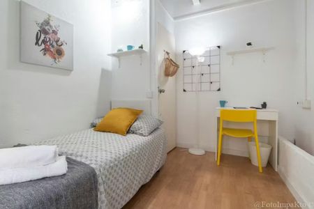 Passatge del Rellotge, Barcelona, Catalonia 08002 - Photo 5