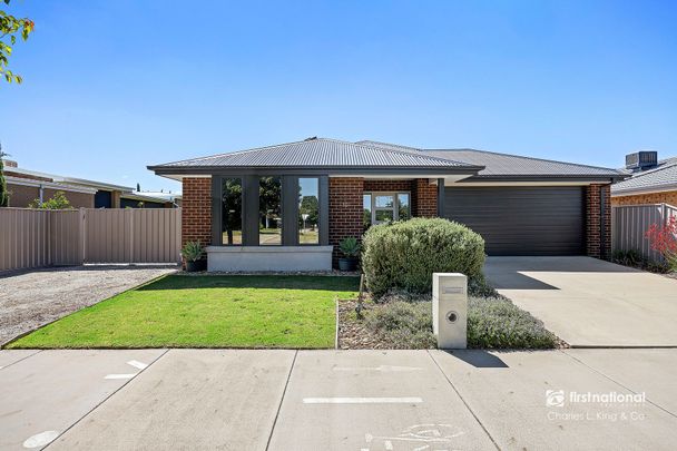 Modern Family Home in a Great Echuca Pocket - Photo 1