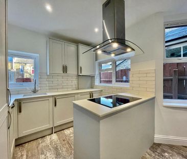 3 bedroom terraced house to rent - Photo 3