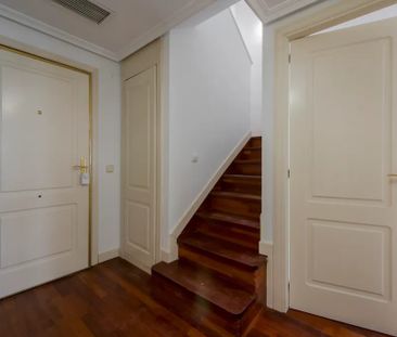 Calle de Ana de Austria, Madrid, Community of Madrid 28050 - Photo 2