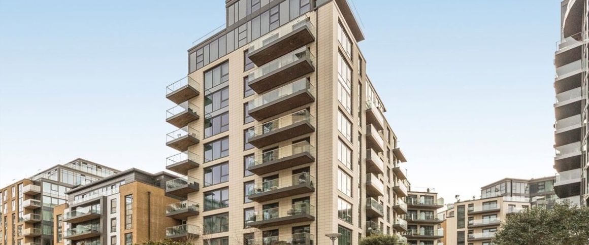 Juniper Drive, SW18, London - Photo 1