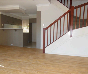 4/22 Querrin Street, Yeronga QLD 4104 - House For Rent | Domain - Photo 6