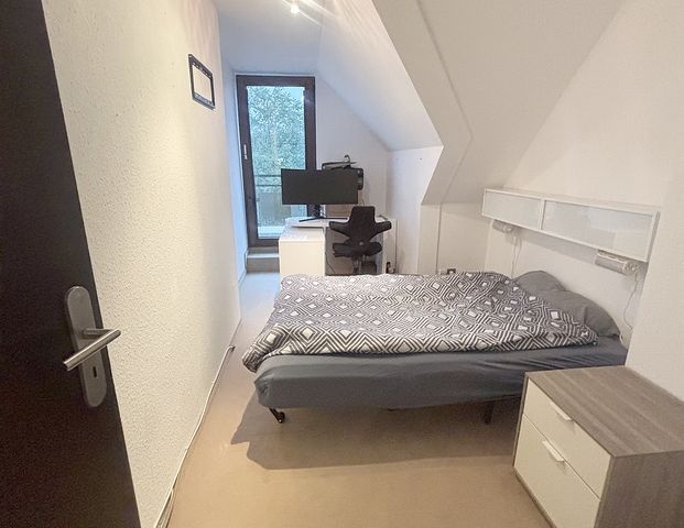 Modern möblierte Maisonette-Wohnung mit Balkon in Sülz mit optimaler Infrastruktur - Photo 1