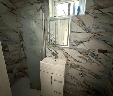 1 bedroom in a house share to rent - Photo 6