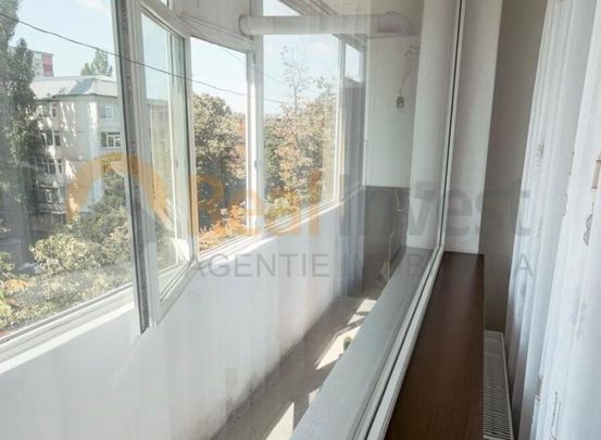 De inchiriat 3 camere, ultracentral 64 mp | 350 euro/luna - Fotografie 1