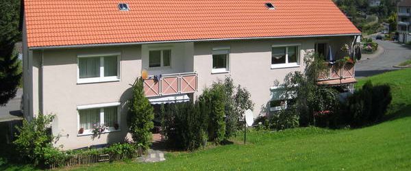 Demnächst frei! 4-Zimmer-Wohnung mit Terrasse und neuen Badezimmer in Plettenberg - Foto 1