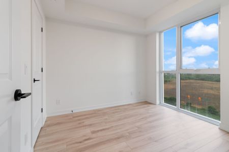 For Lease - 335 Wheat Boom Drive Unit# 611, Oakville, Ontario - Photo 3