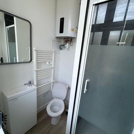 Location Appartement 1 pièce 26m² ROUBAIX 59100 - Photo 4