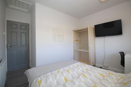 4 bedroom house share to rent - Photo 3