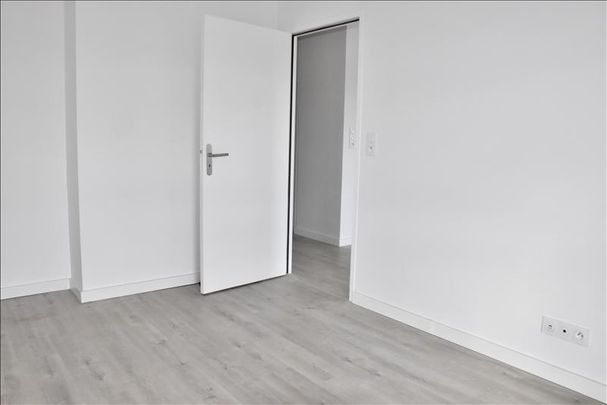2 pièces - 43,45 m² - 1er étage - Colocation non autorisée - Photo 1