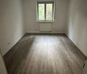 Familienfreundliche 4-Zimmer-Wohnung in ruhiger, grüner Lage - Photo 4