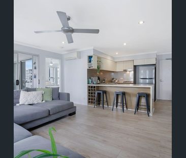 Stylish Kangaroo Point Living – $950 per Week - Photo 4