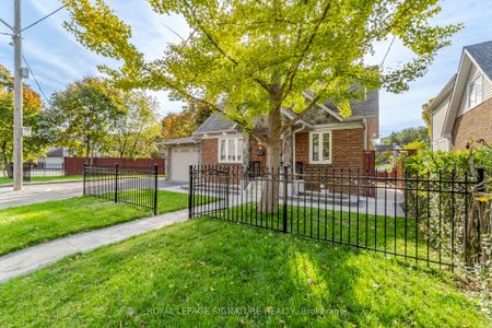 Detached Home For Lease | C7248682 - Photo 5