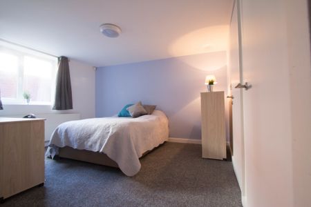 57 BEECHWOOD VIEW Leeds - LS4 2LP - Photo 4