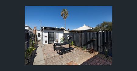 10 Munro Street, Brunswick, Vic 3056 - Photo 3